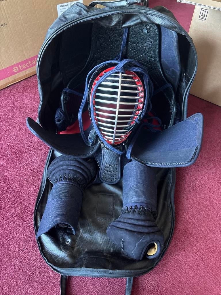 Kendo Tenue Maat 3L - Compleet Pak voor Kendo, Ophalen, Kendo, Gebruikt, Maat XL