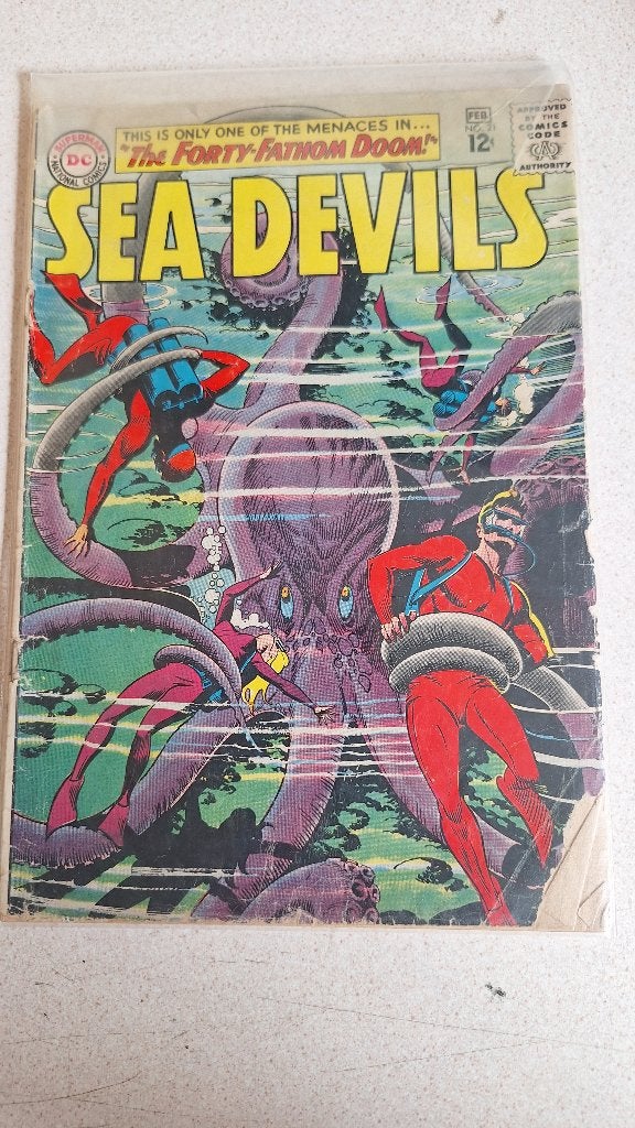 DC sea devils 21  usa comic uit 1965, Amerika, Ophalen of Verzenden, Gelezen, Eén comic