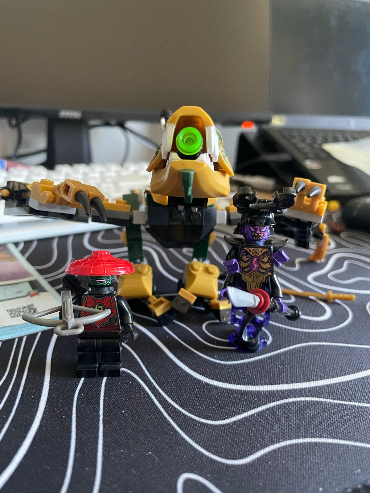 Lego Ninjago Legacy Gouden Draak 70666 met minifiguren, Lego, Ophalen of Verzenden, Zo goed als nieuw, Compleet