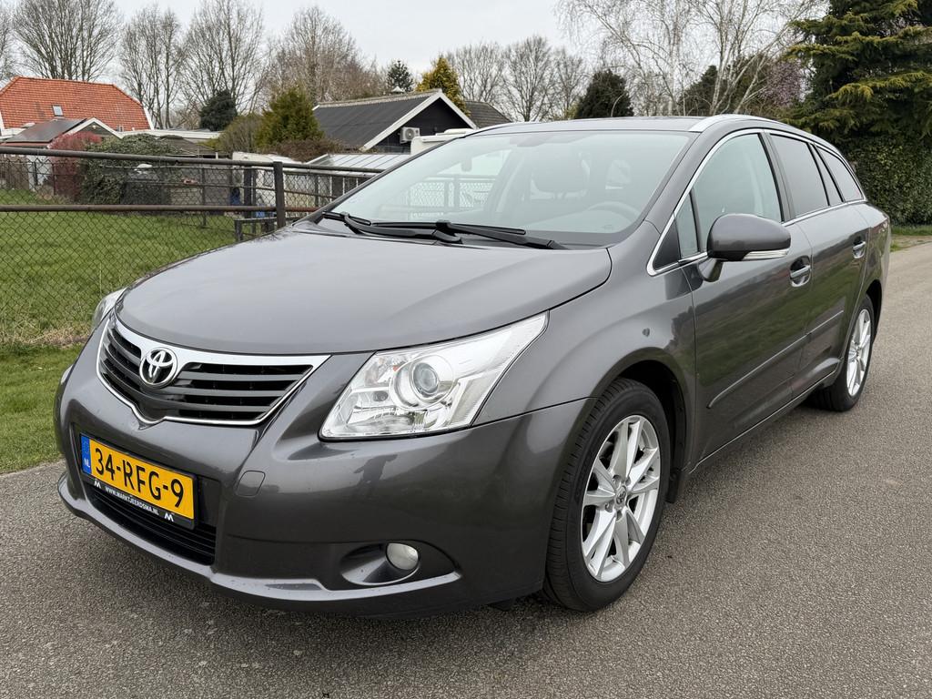 Toyota Avensis wagon 1.8 VVTi Business NAVI/ECC/CRUISE/APK 0, Auto's, Euro 5, Zwart, 4 cilinders, Origineel Nederlands