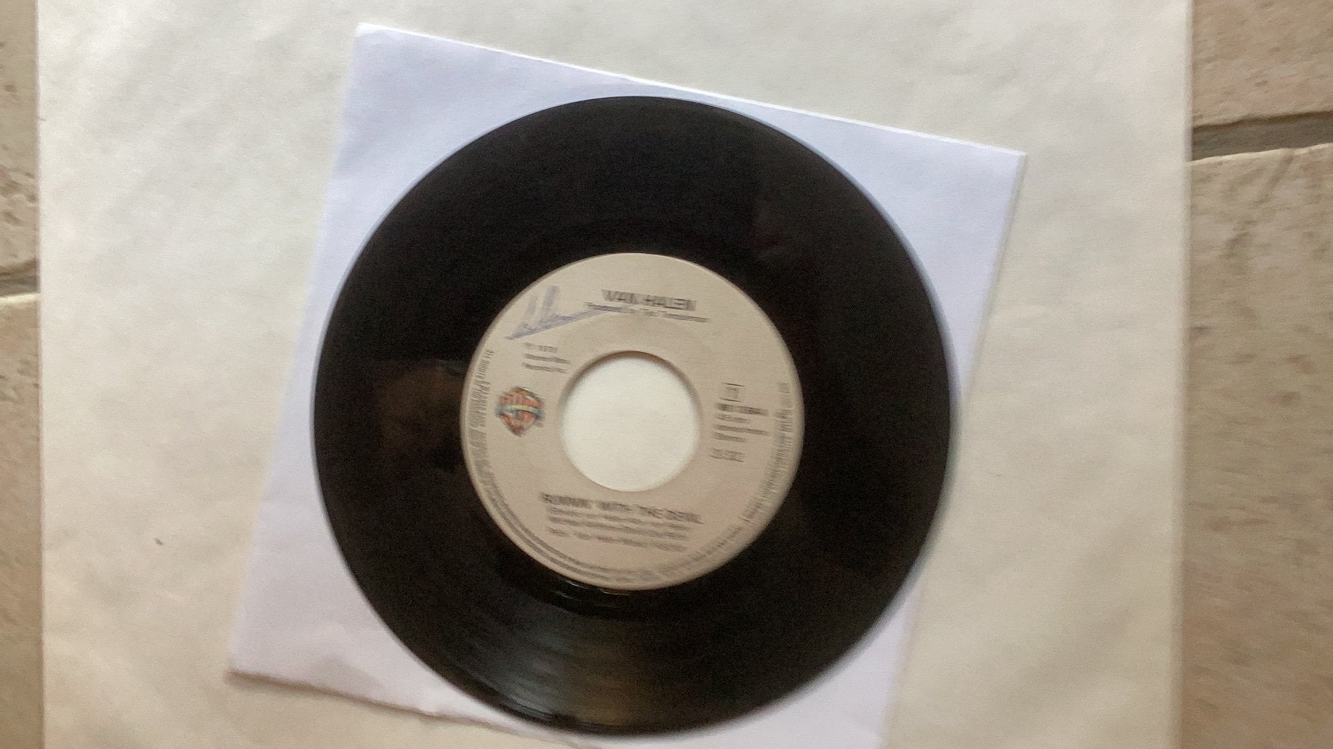 Single Van Halen - Runnin’ with the devil, Ophalen of Verzenden, Gebruikt, 7 inch, Pop