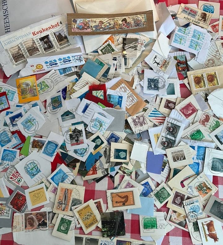 Postzegels gebruikt nederlandse en buitenlandse gestempeld, Ophalen of Verzenden, Nederland en Buitenland
