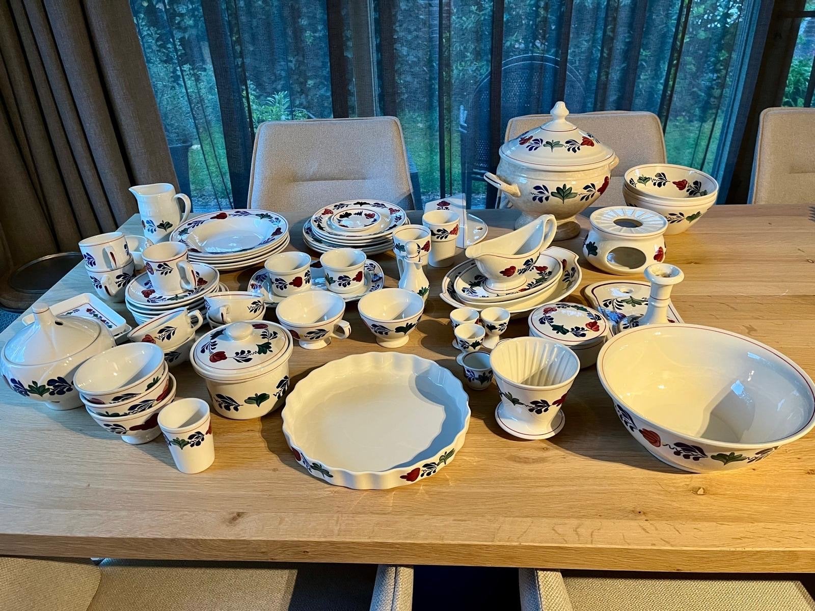 Groot Boerenbont servies, Huis en Inrichting, Keuken | Servies, Gebruikt, Compleet servies, Landelijk/Boerenbont, Keramiek, Overige merken