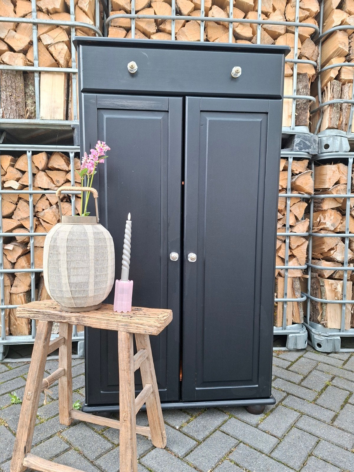 Zwarte Houten Opbergkast Landelijk Brocante Stijl, Huis en Inrichting, Ophalen of Verzenden