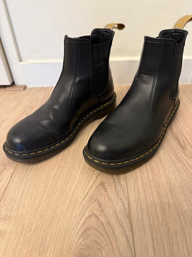 DR. MARTENS 2976 Felix Vegan Chelsea Boots, size 42, Kleding | Heren, Schoenen, Zwart, Boots, Ophalen of Verzenden, Gedragen