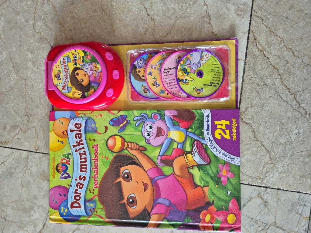 Dora lees en muziekboek, Ophalen of Verzenden, Gebruikt, Met geluid