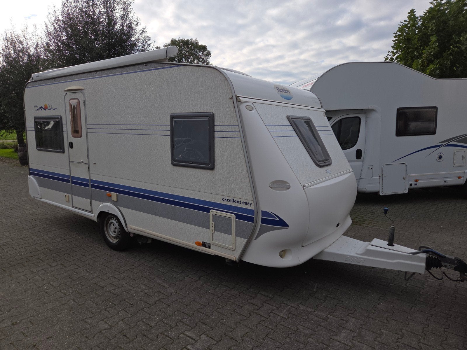 Hobby 460 ufe , bj 2005, mover,omnistore, voortent, Caravans en Kamperen, Rondzit, Hobby, Frans bed, Particulier