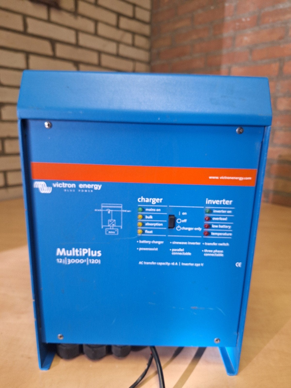 Victron Energy MultiPlus 12/3000/120-16 230V Omvormer/Lader, Ophalen, Gebruikt