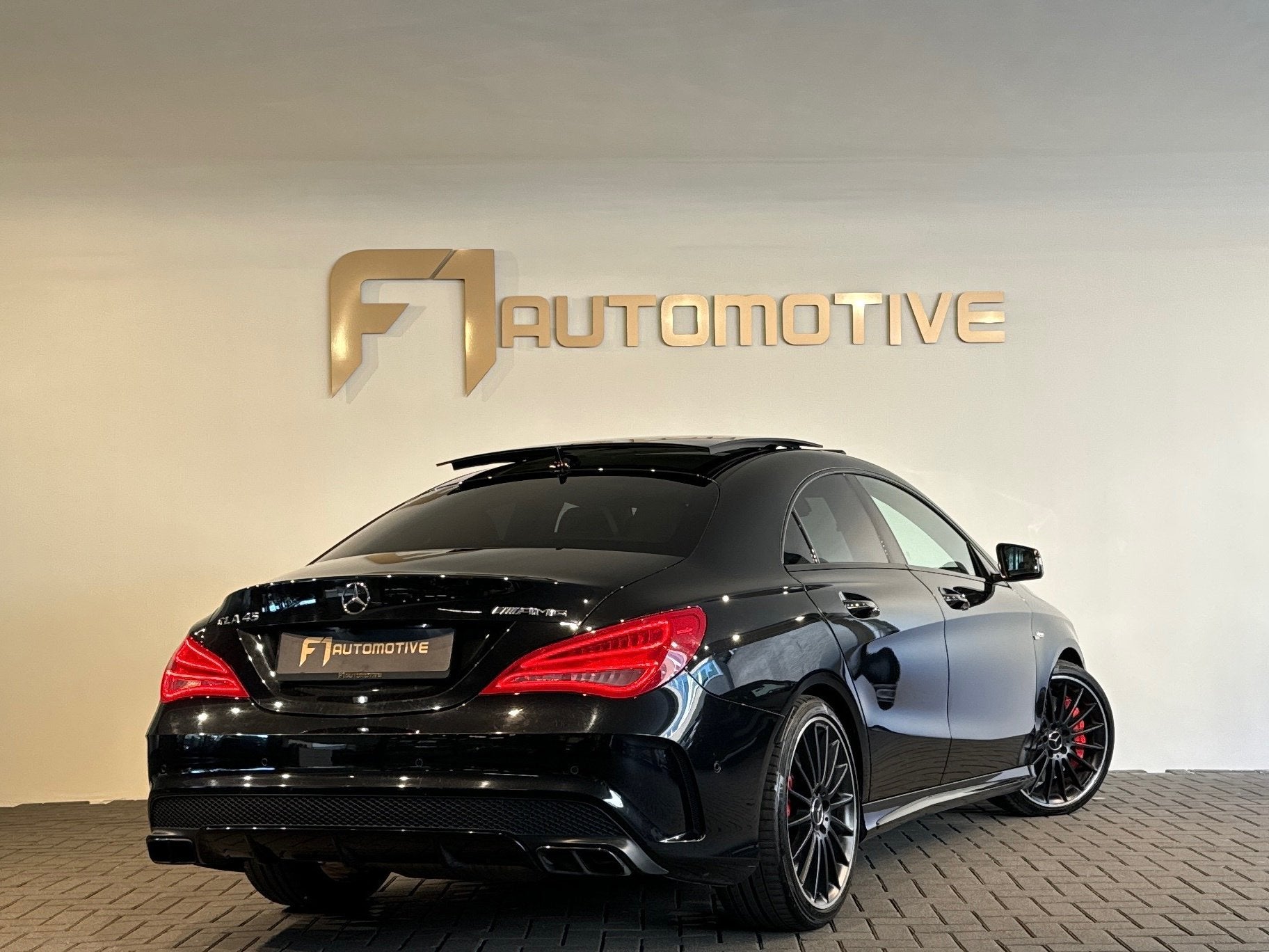 Mercedes-Benz CLA-klasse AMG 45 4MATIC Edition 1 Pano|Kuip, Automaat, CLA, Gebruikt, 4 cilinders