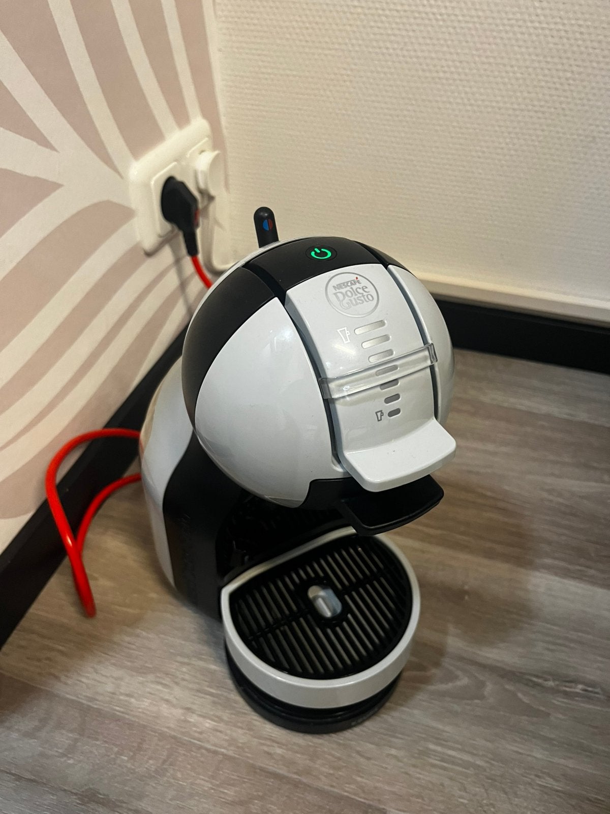 Dolce Gusto koffie apparaat, Ophalen, Gebruikt, Koffiemachine, 1 kopje