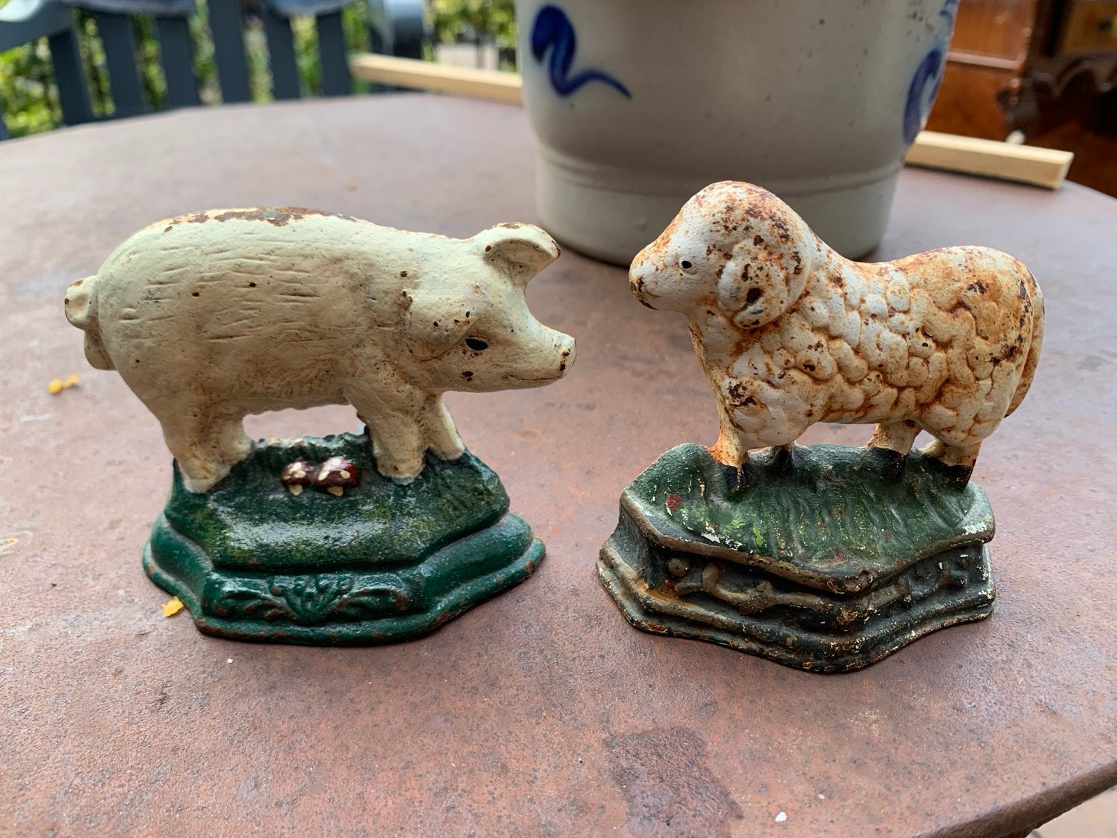 Vintage gietijzeren deurstoppers: varken en schaap, Gebruikt, Ophalen of Verzenden, Meerkleurig, Metaal