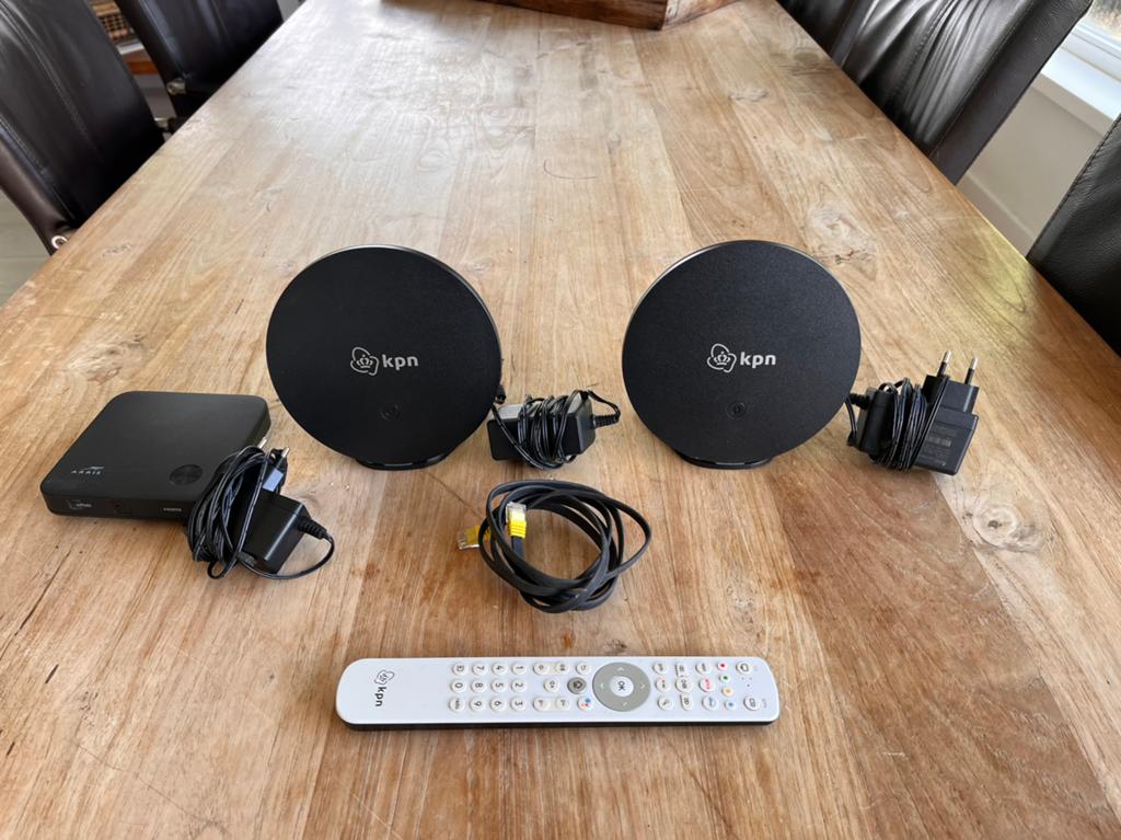 Kpn tv ontvanger en 2 kpn wifi versterkers, Ophalen of Verzenden, Zo goed als nieuw