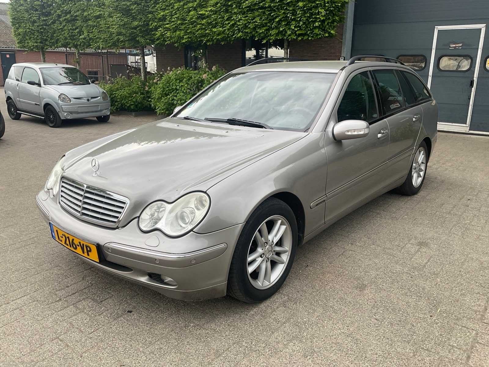 2004 Mercedes-Benz C-klasse Combi 240 Elegance Personenauto, Auto's, Automaat, Achterwielaandrijving, Gebruikt, 2597 cc