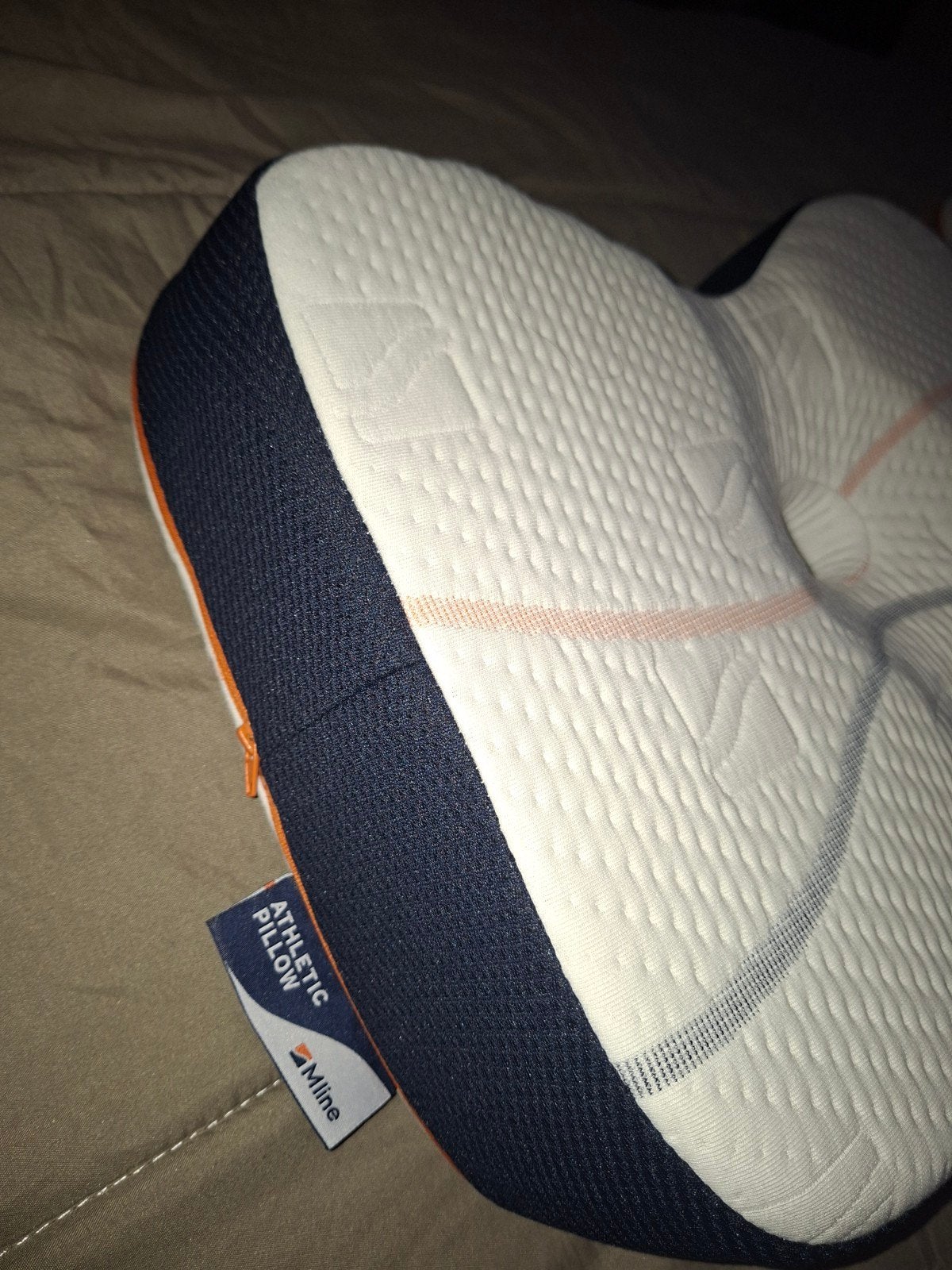 Mline Athletic Pillow - Zo goed als nieuw, Eenpersoons, Ademend, Wit, Ophalen of Verzenden