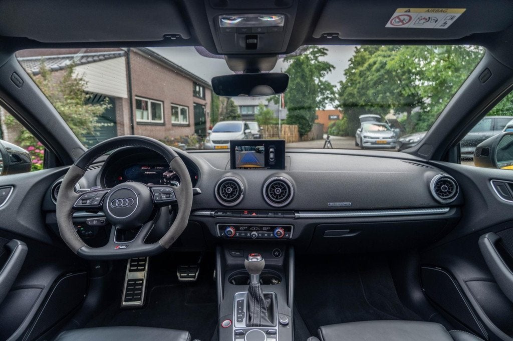 Audi RS3 Quattro 2.5-400PK, panoramadak, virtueel cockpit en, Gebruikt, Zwart, RS3, Bedrijf