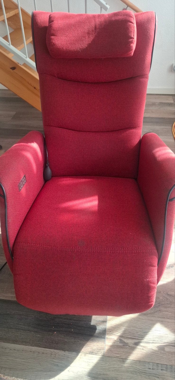 Comfortabele verstelbare rode relaxfauteuil, Huis en Inrichting, Ophalen, Gebruikt, Modern, Comfort, 75 tot 100 cm
