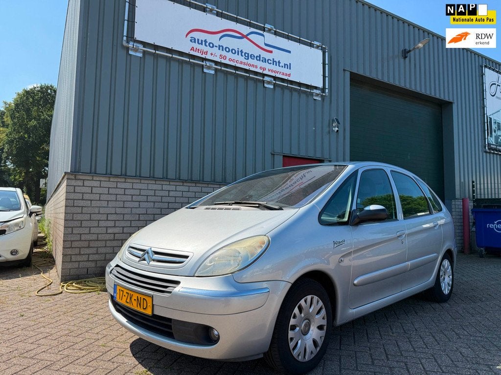 Citroen Xsara Picasso 1.6i-16V Image, Auto's, Citroën, Voorwielaandrijving, Stof, 4 cilinders, Handgeschakeld