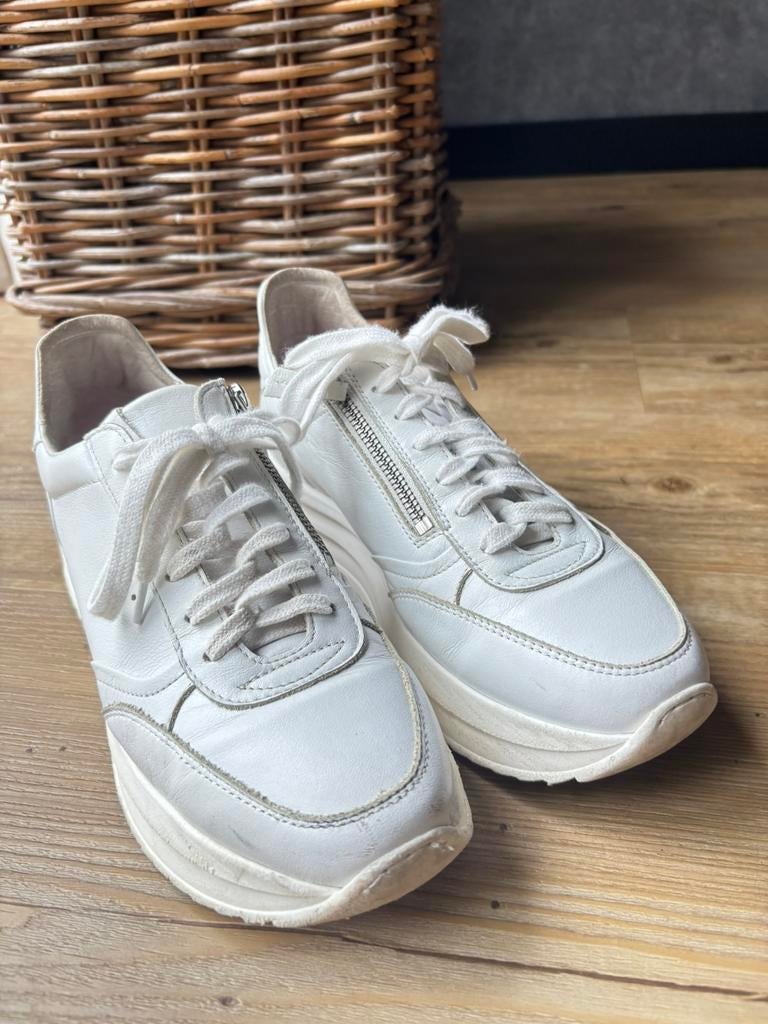 AQA Sneakers maat 41, Wit, Ophalen of Verzenden, Sneakers of Gympen, Gedragen