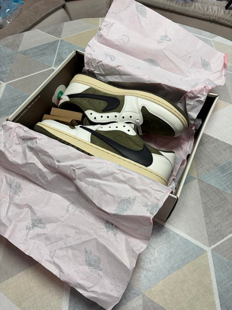 Nike Air Jordan 1 Low Travis Scott Reverse Mocha, Kleding | Heren, Schoenen, Ophalen of Verzenden, Nieuw, Overige kleuren, Sneakers of Gympen
