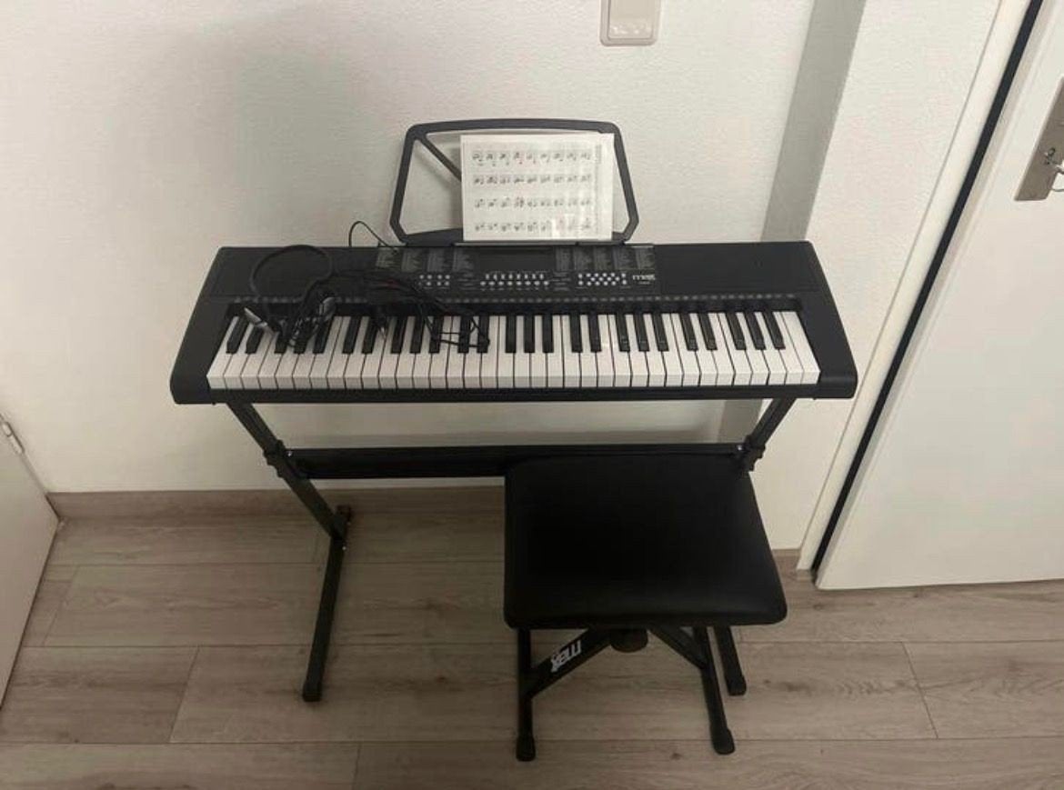 Max Music keyboard met 61 toetsen, Muziek en Instrumenten, Keyboards, Ophalen, Zo goed als nieuw, 61 toetsen, Overige merken