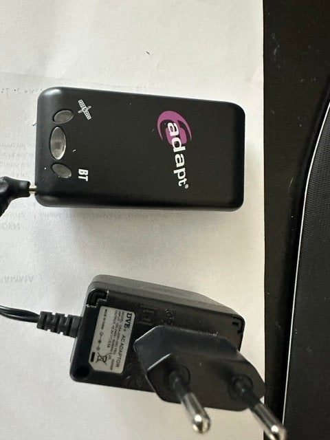 Adapt GPS-ontvanger met Bluetooth en oplader, Ophalen, Zo goed als nieuw