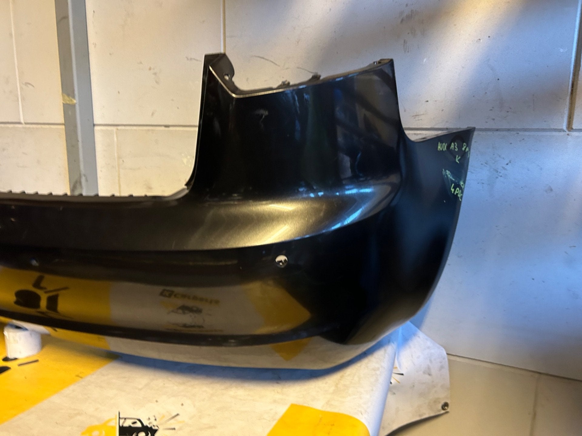 Audi RS3 8P Sportback Achterbumper PDC 8P4807511 BUMPER, Info@fabrikant.eu, Fabrikantstraat 1
1000 AA  Amsterdam, NL, Achter, Bumper