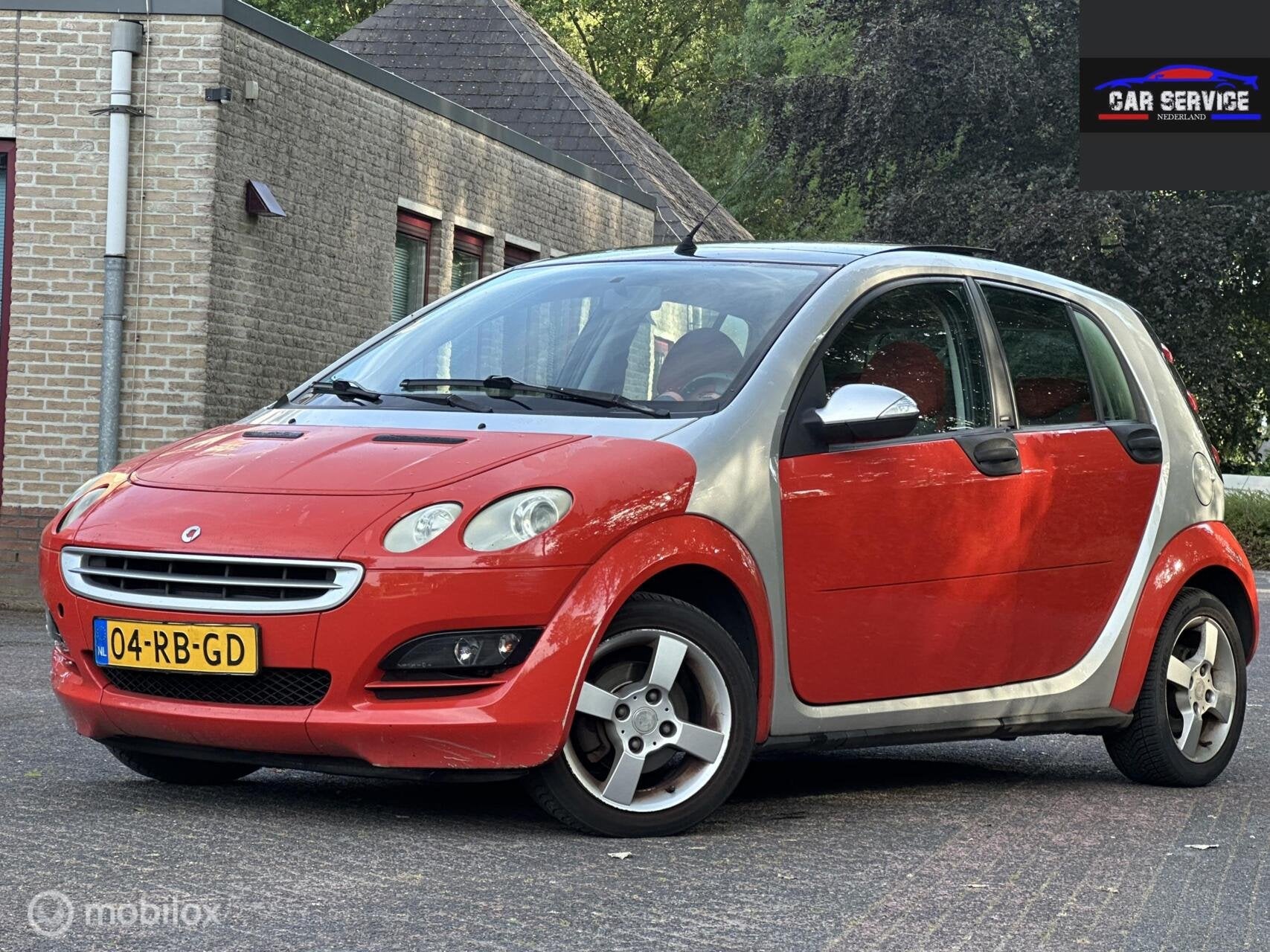 Smart forfour 1.1 blackbasic/NAP/APK/INRUILER/LMV/PANO, Voorwielaandrijving, Origineel Nederlands, Bedrijf, Handgeschakeld