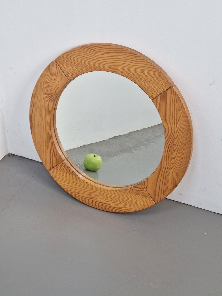Vintage pine wood ronde spiegel Scandinavisch ’70 retro, Gebruikt, Rond, Ophalen of Verzenden, Minder dan 100 cm