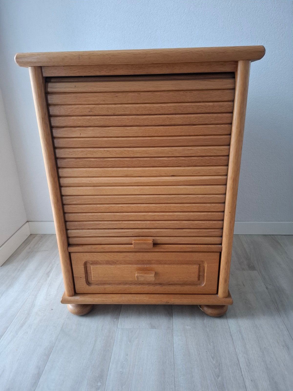 Eikenhouten roldeurkastje met lade, Ophalen, Gebruikt