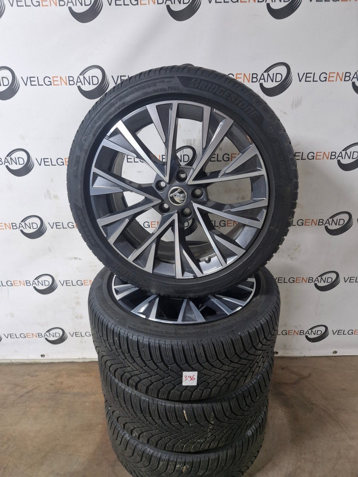 Winterset Skoda Superb IV 235 45 18 5x112 Dofida Super B IV, 18 inch, Gebruikt, ., Banden en Velgen