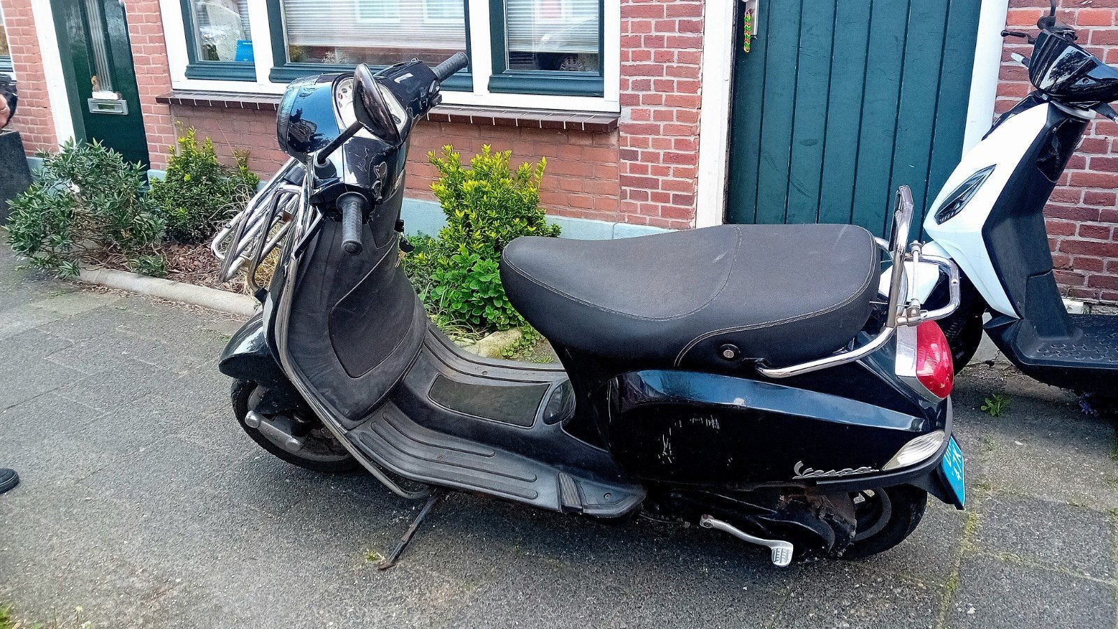 Snorscooter Vespa LX50 met voorrek, Fietsen en Brommers, Snorfietsen en Snorscooters, Gebruikt, Vespa, Benzine, Ophalen