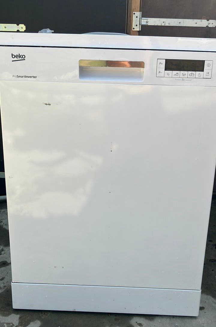 Vaatwasser Beko DFN26220W, Ophalen, Gebruikt, Vrijstaand, 85 tot 90 cm
