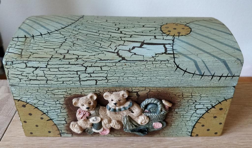 Houten sieraden-kistje met beren, Huis en Inrichting, Woonaccessoires | Kisten, Minder dan 50 cm, Gebruikt, Minder dan 50 cm, Ophalen of Verzenden