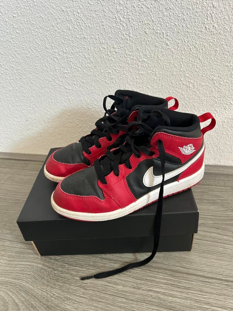 Nike air Jordan 33, Jongen of Meisje, Schoenen, Ophalen of Verzenden, Zo goed als nieuw