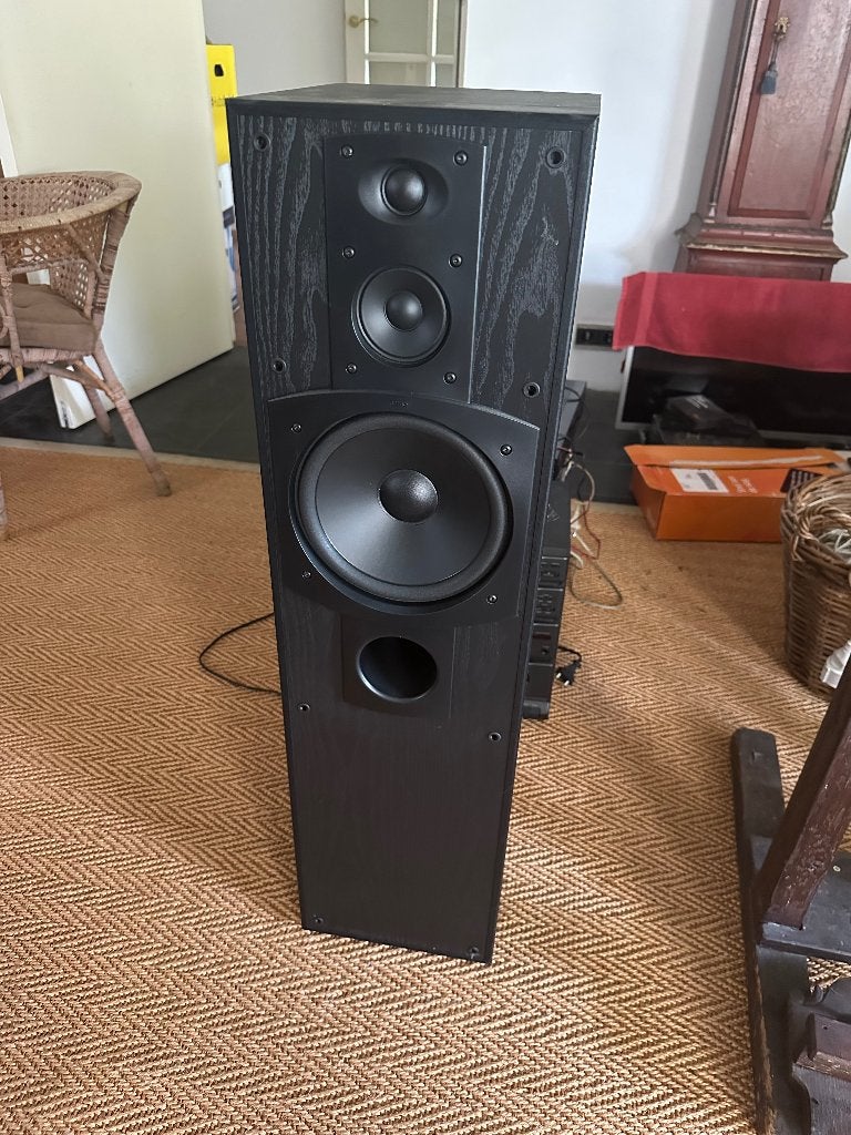 Jamo E570  Set speakers goede staat