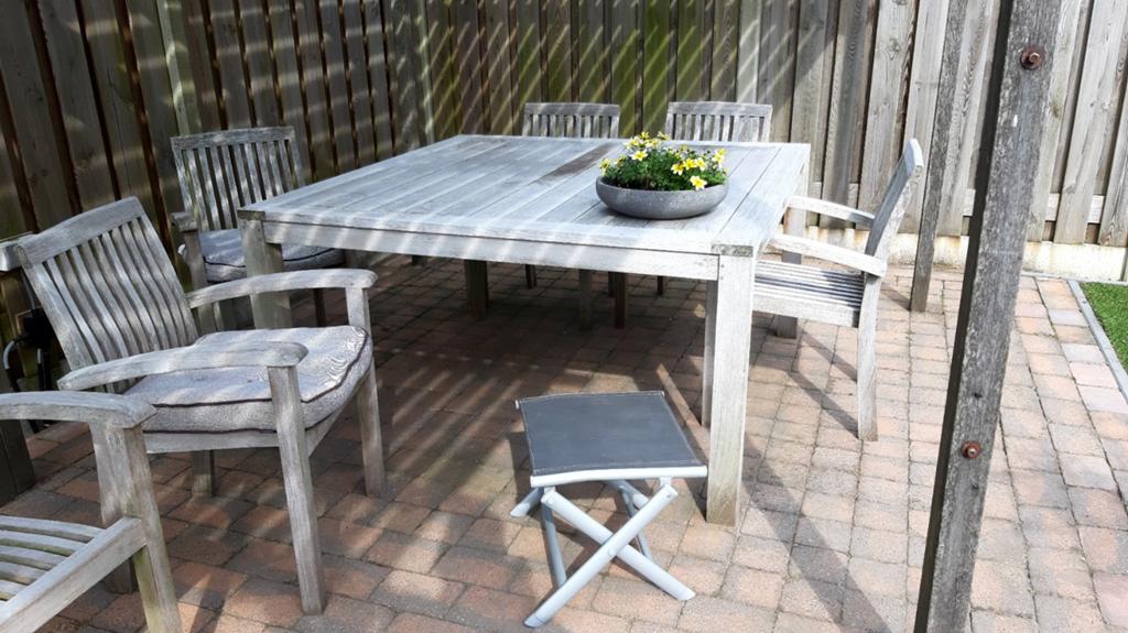 Teak tuintafel met stoelen., Ophalen of Verzenden, Gebruikt, Teakhout