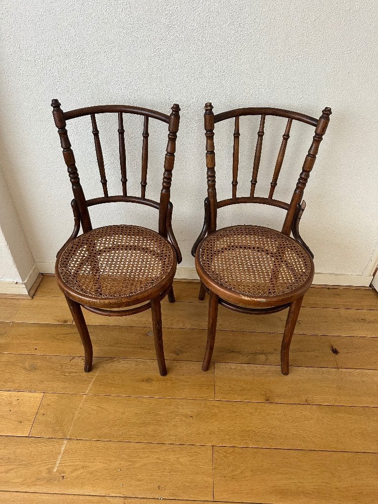 Vintage bistrostoelen, type Thonet, Huis en Inrichting, Stoelen, Ophalen, Gebruikt, Twee, Bruin