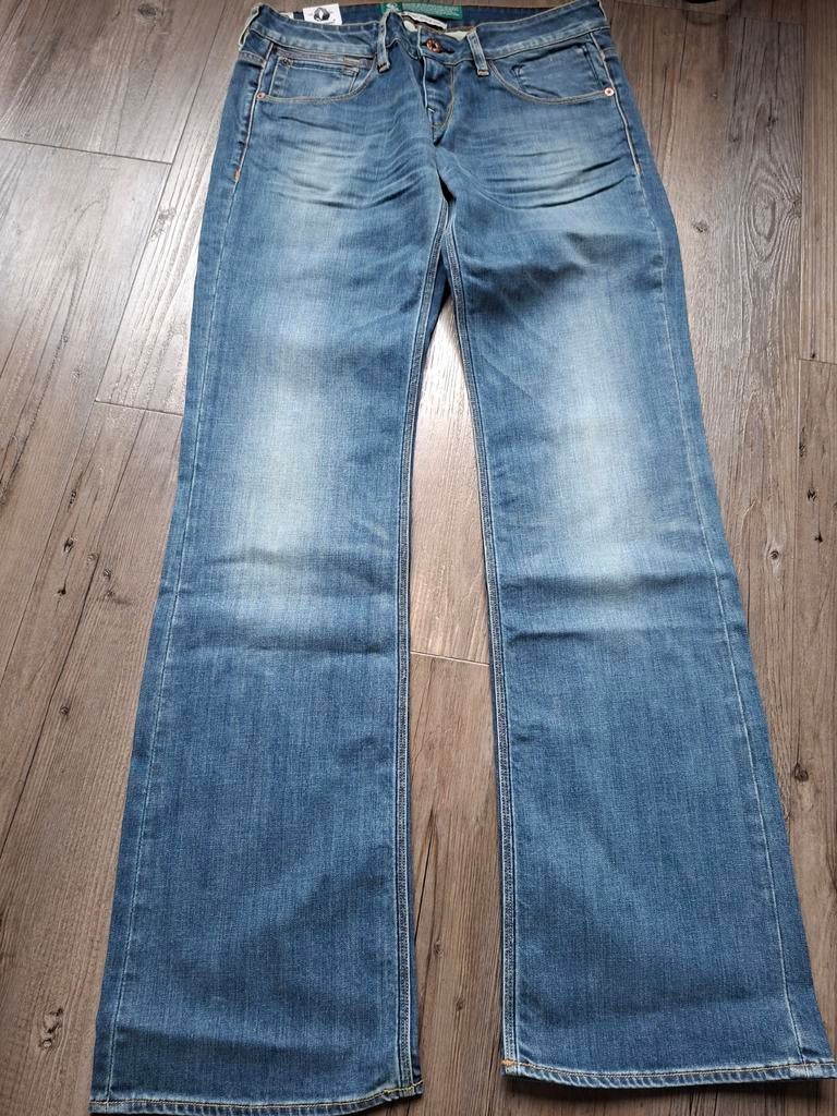 KUYICHI Wendy regular bootcut jeans W31 L34, Kleding | Dames, Spijkerbroeken en Jeans, Blauw, KUYICHI, Nieuw, Ophalen of Verzenden