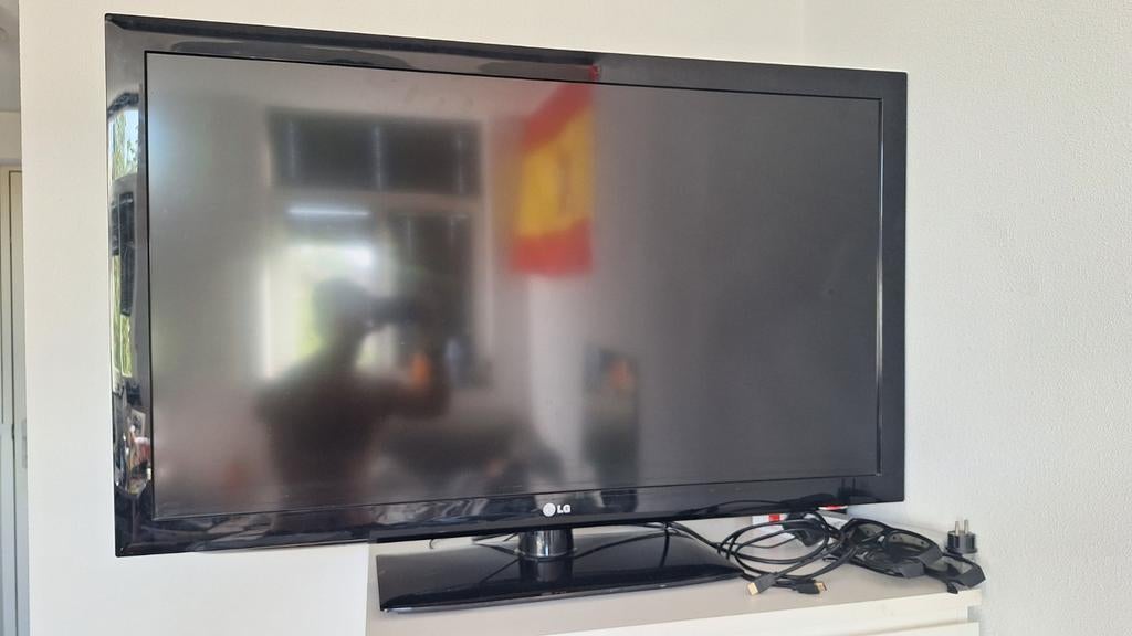 LG TV 47 inch, Ophalen, Gebruikt, 50 Hz, LCD