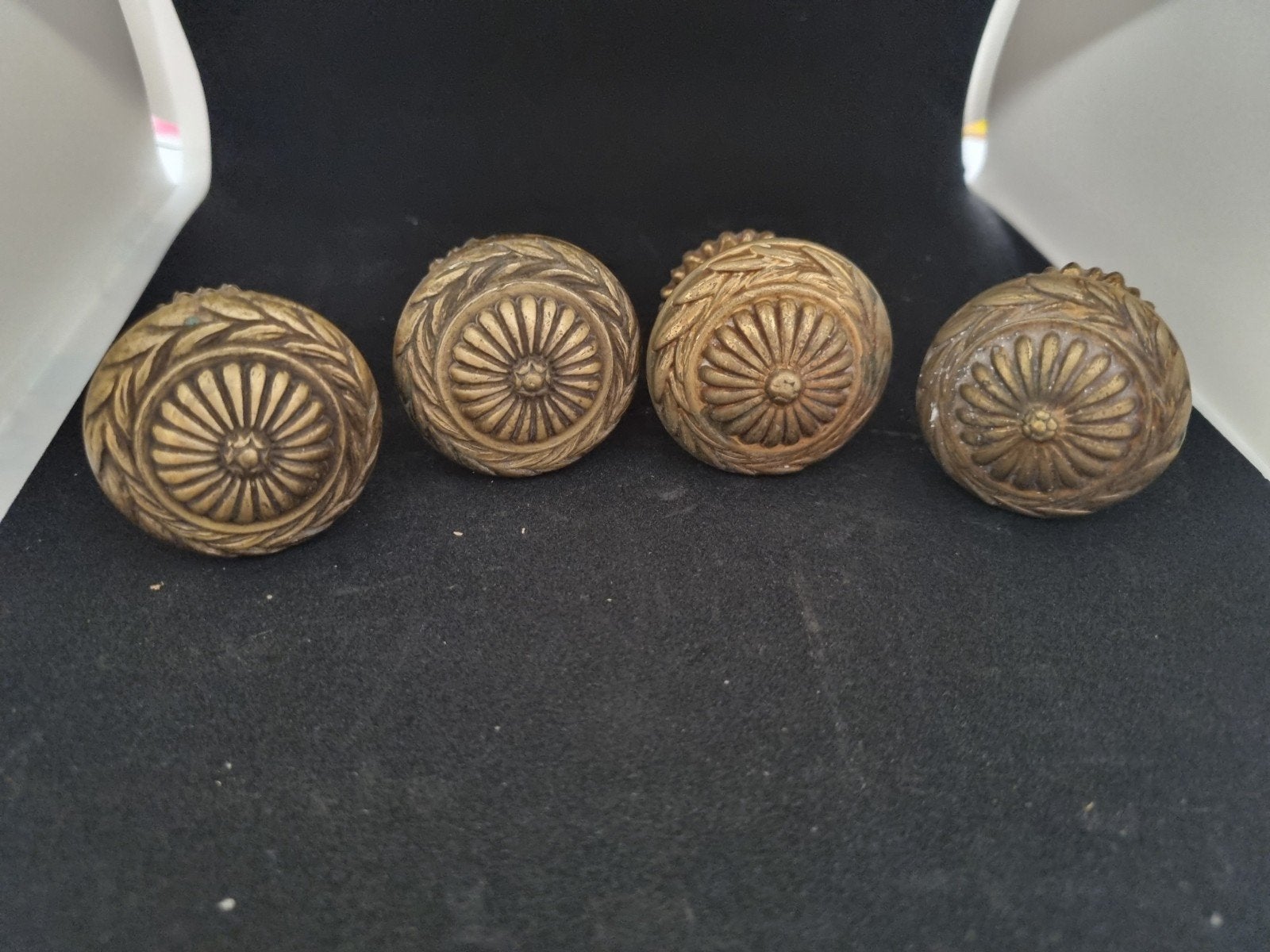 Vier antiek koperen knoppen, Antiek en Kunst, Antiek | Koper en Brons, Ophalen