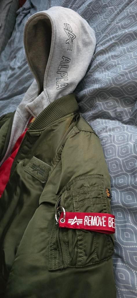 Alpha Industries MA-1 bomberjack met capuchon - Medium, Alpha Industries, Maat 48/50 (M), Ophalen of Verzenden, Zo goed als nieuw