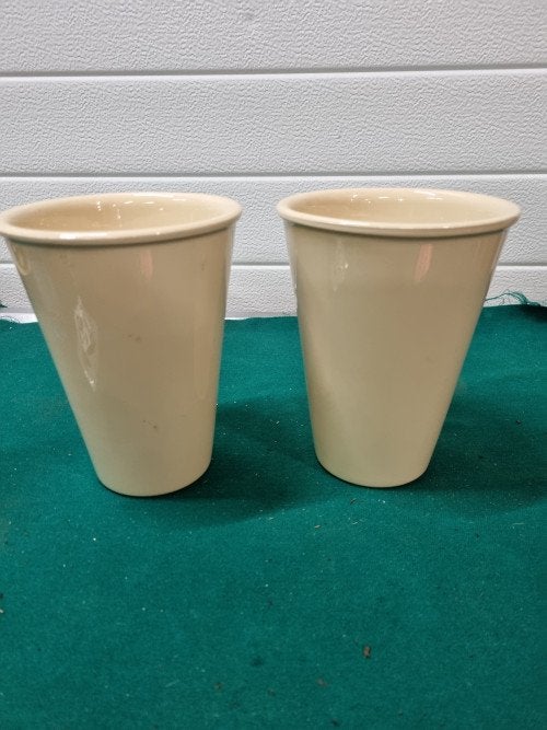 - bloempotten creme 2 stuks, Ophalen of Verzenden, 'T Olde Gre-j, Info@toldegrej.nl, Endepoelstraat 20f Didam
