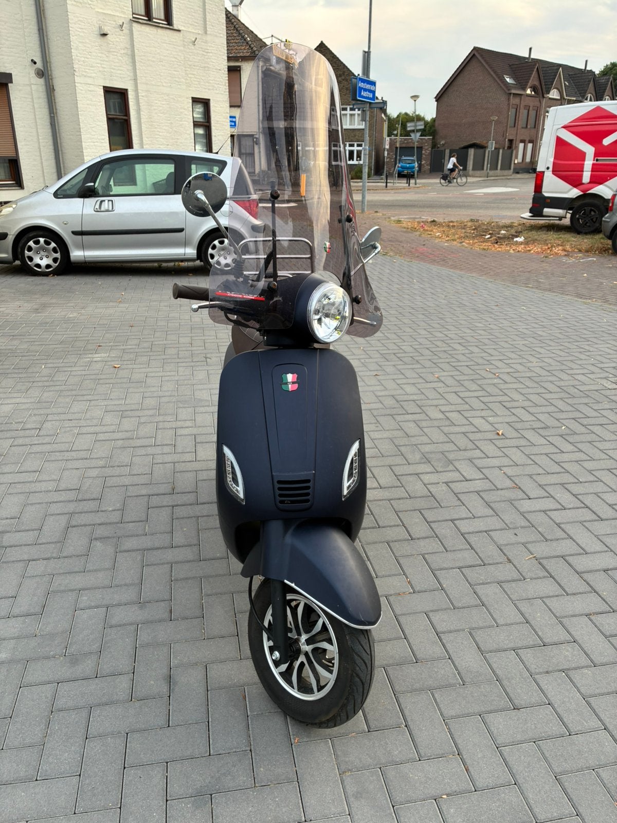 GTS TOSCANA ALS NIEUW 750KM, Zo goed als nieuw, Benzine, Ophalen, Overige merken