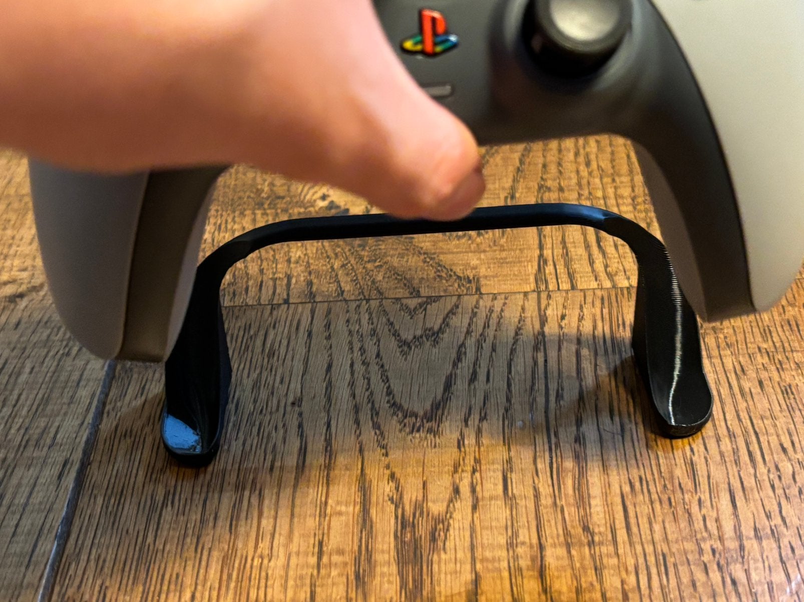 Foto 3 van PS5 Controller Onzichtbare Standaard - Op maat gemaakt