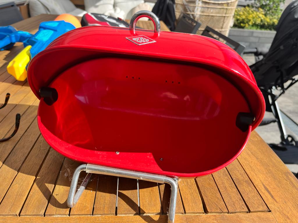 Wesco broodtrommel rood, Ophalen