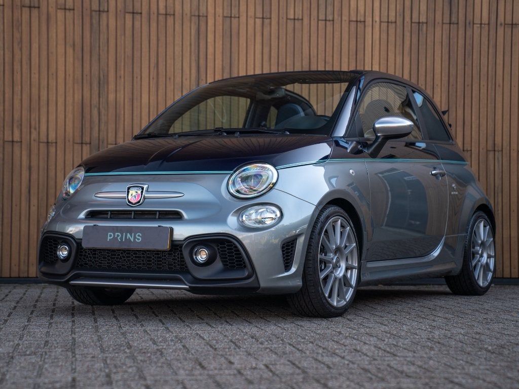 Abarth 695C Rivale 1.4 T-jet Abarth AUT 2018 Grijs en blauw, 4 cilinders, Leder, Dealer onderhouden, 1065 kg