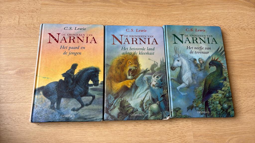 De Kronieken van Narnia - 3 boeken uit de serie, Boeken, Ophalen of Verzenden, Zo goed als nieuw, Fictie, Clive Staples Lewis