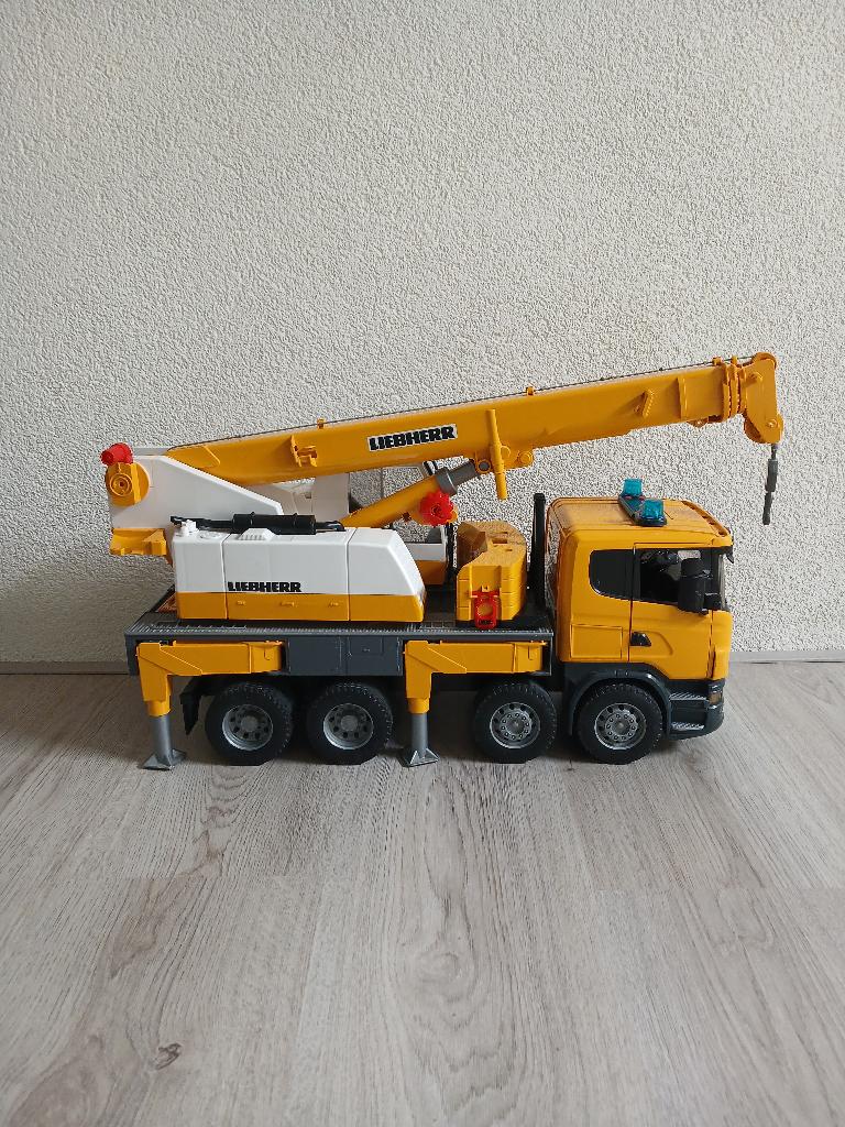 Bruder scania hijskraan vrachtwagen, Kinderen en Baby's, Speelgoed | Speelgoedvoertuigen, Ophalen, Gebruikt