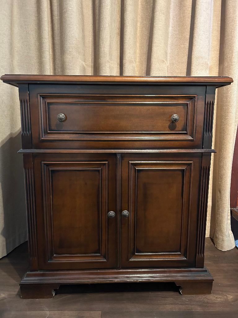 kastje / commode notenhout, Ophalen