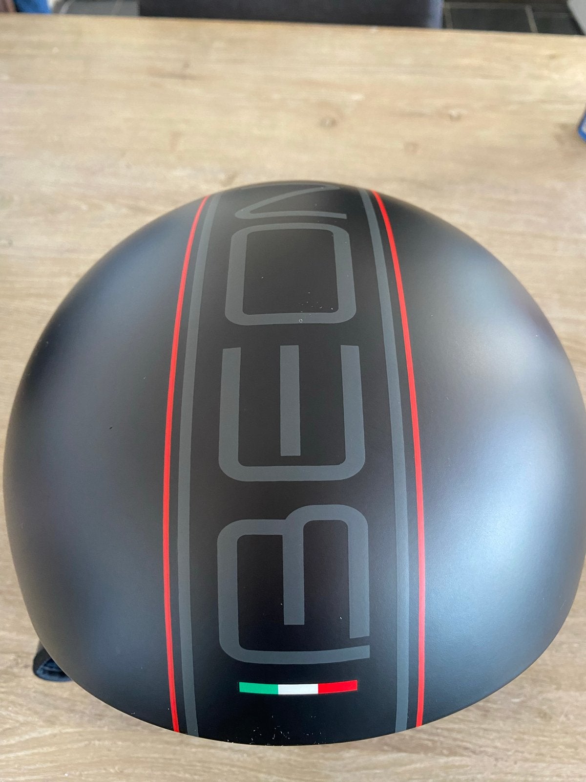 Beon scooterhelm mat zwart maat M - Topconditie, Fietsen en Brommers, Brommerhelmen, Ophalen, Zo goed als nieuw, Medium